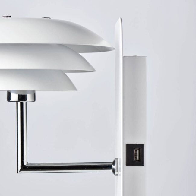 Dyberg Larsen DL20 USB Shelf nástěnné světlo